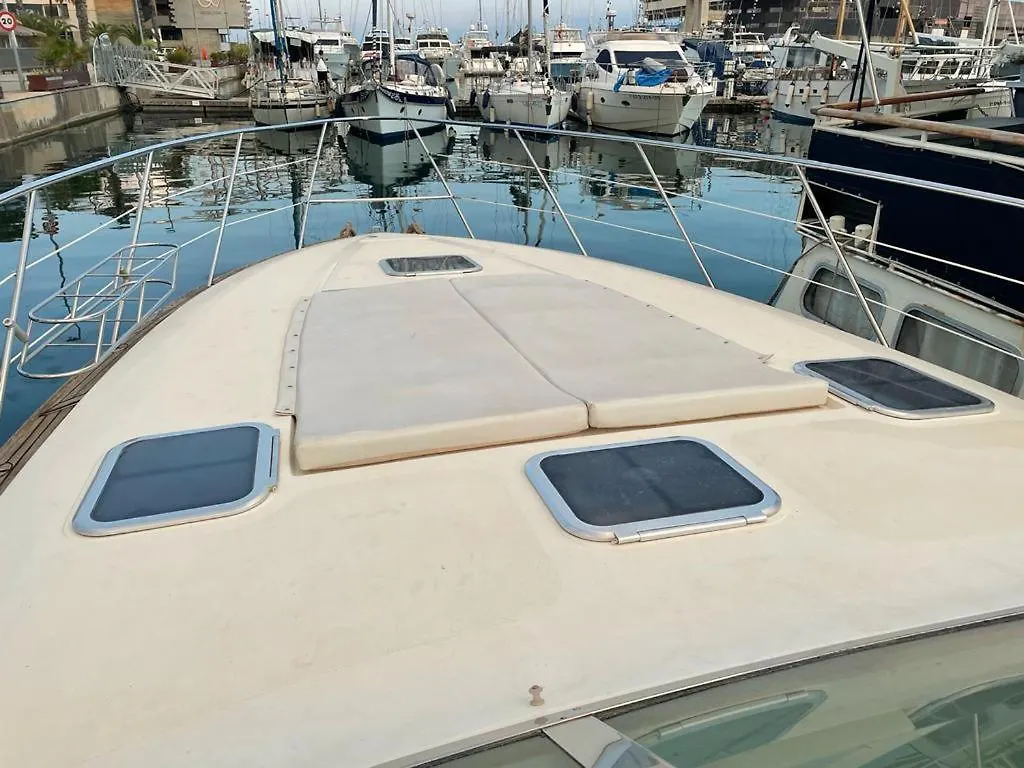 Cozy Yacht Lodge In Barcelona With Boat Tour Option 圣阿德里安-德贝索斯