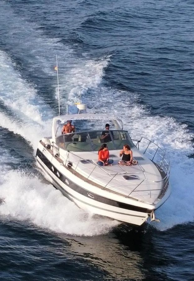 Cozy Yacht Lodge In Barcelona With Boat Tour Option 圣阿德里安-德贝索斯 船屋