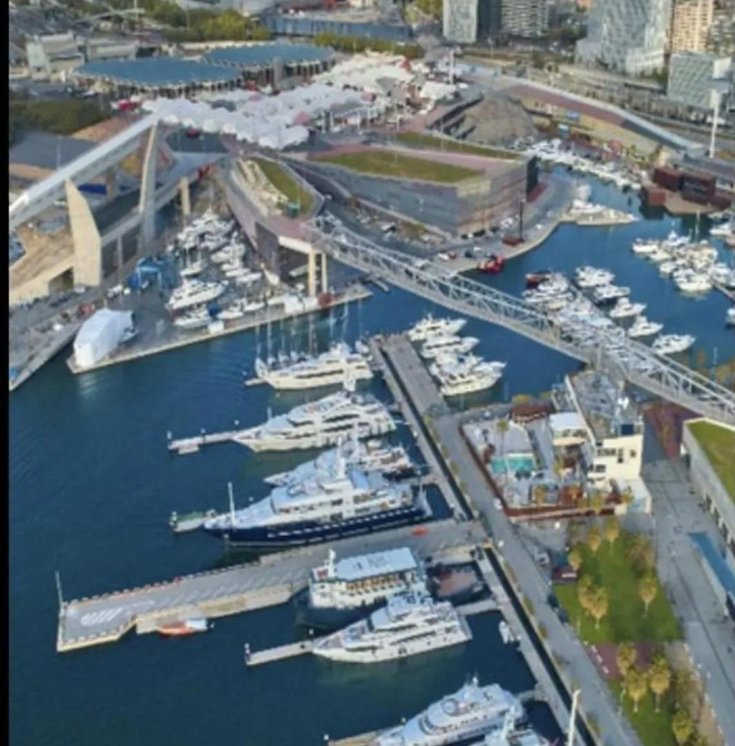 船屋 Cozy Yacht Lodge In Barcelona With Boat Tour Option 圣阿德里安-德贝索斯
