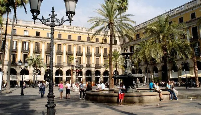 Cozy Yacht Lodge In Barcelona With Boat Tour Option 산트 아드리아 데 베소스 보트호텔